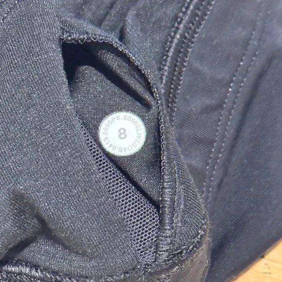 Lululemon Athletica Black Strappy Sports Bra size 8 - Picture 7 of 8